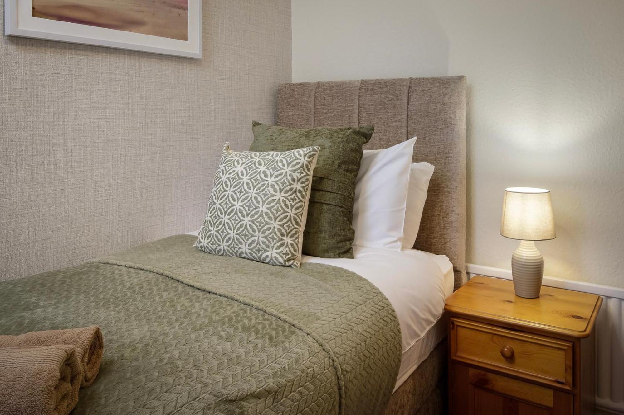Arnside - Spacious 10-Bedroom Seaside Cottage Blackpool Kültér fotó