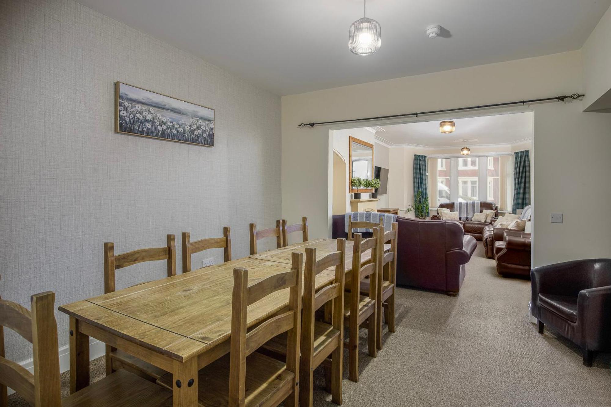 Arnside - Spacious 10-Bedroom Seaside Cottage Blackpool Kültér fotó