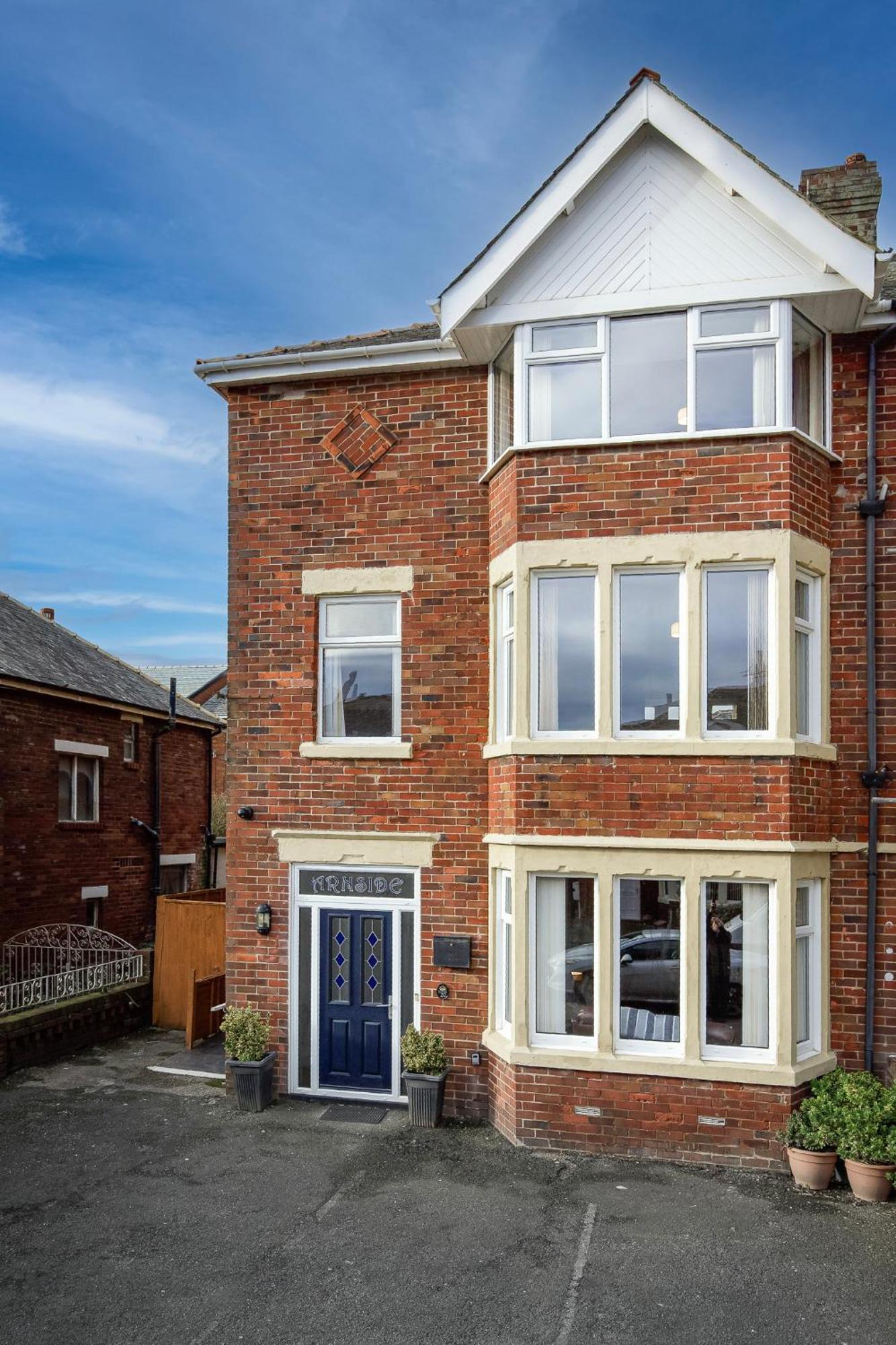 Arnside - Spacious 10-Bedroom Seaside Cottage Blackpool Kültér fotó