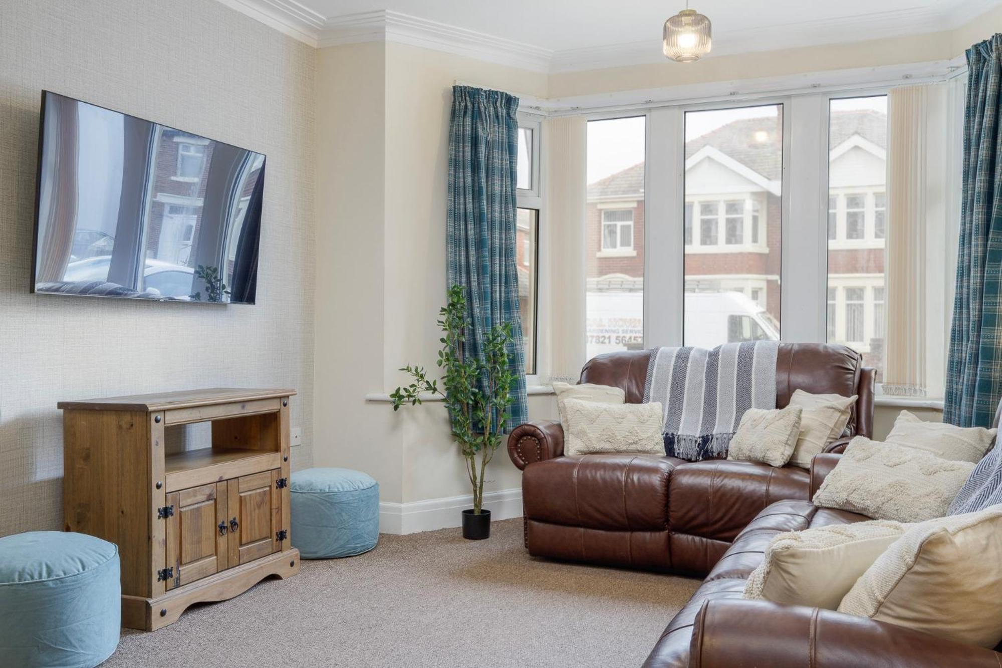 Arnside - Spacious 10-Bedroom Seaside Cottage Blackpool Kültér fotó
