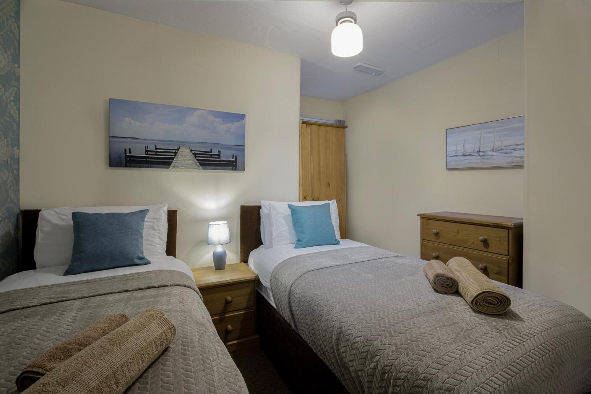 Arnside - Spacious 10-Bedroom Seaside Cottage Blackpool Kültér fotó