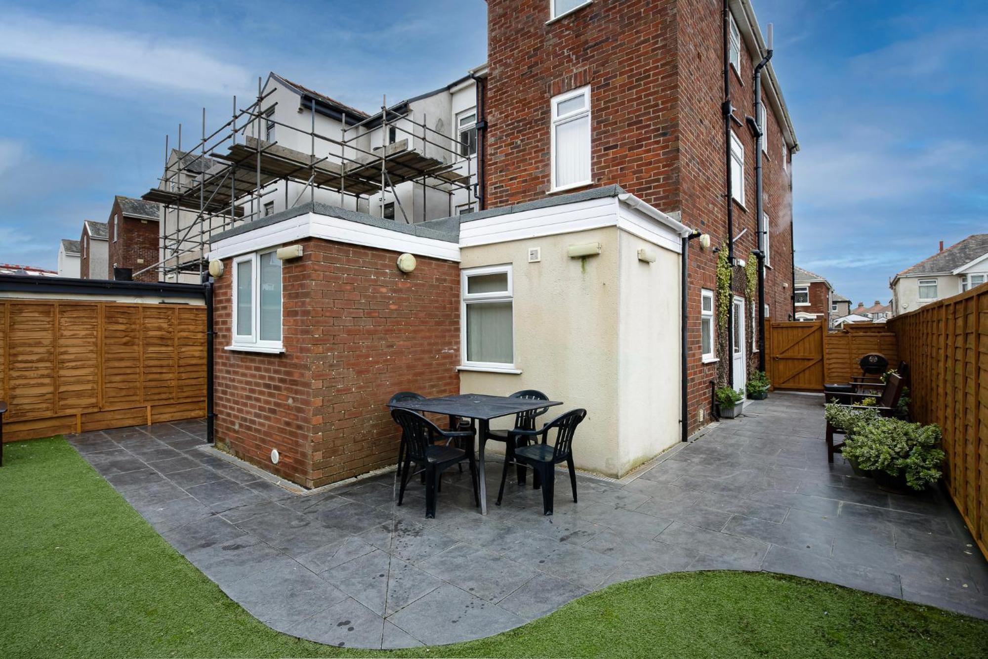 Arnside - Spacious 10-Bedroom Seaside Cottage Blackpool Kültér fotó