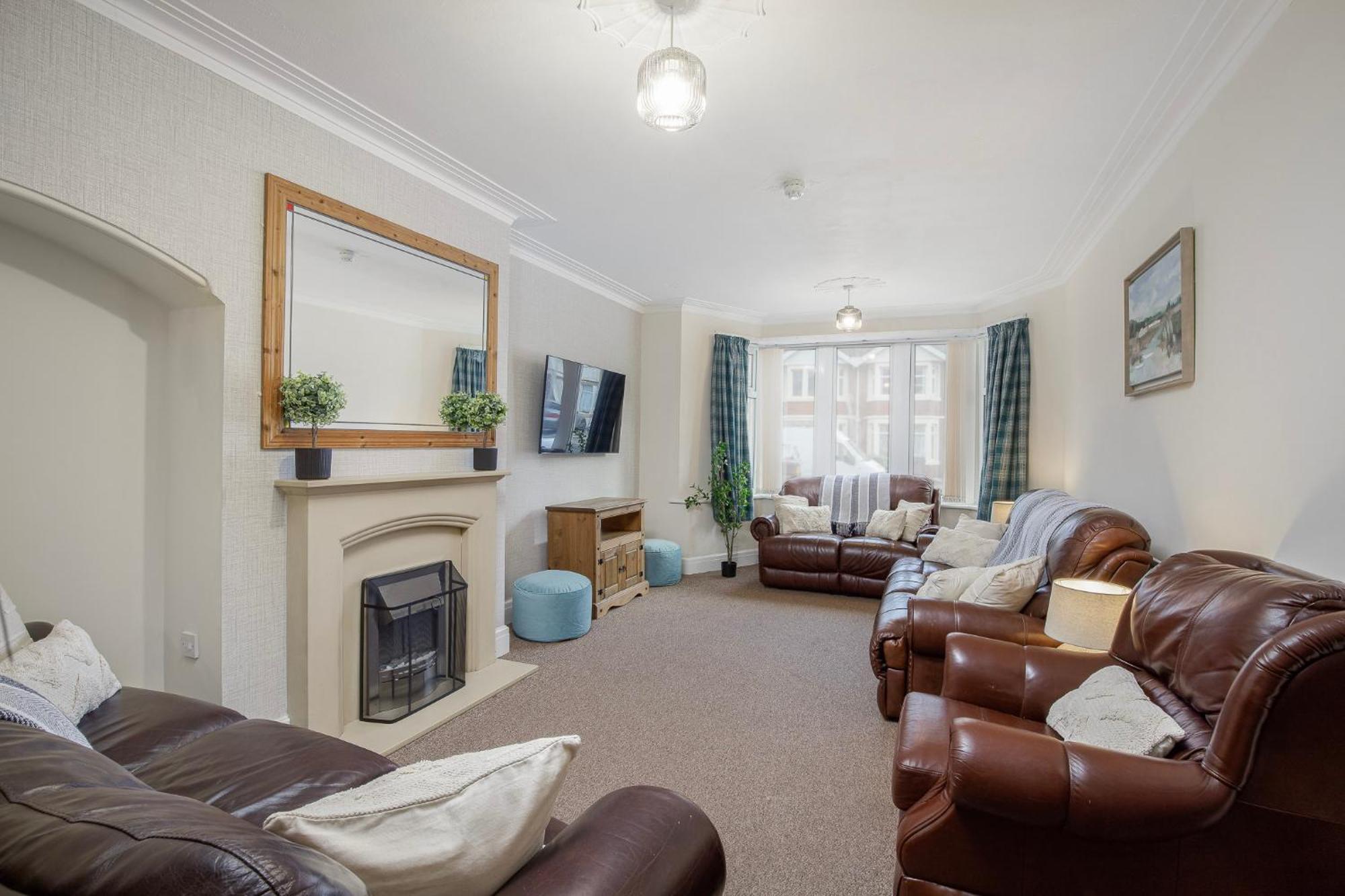 Arnside - Spacious 10-Bedroom Seaside Cottage Blackpool Kültér fotó