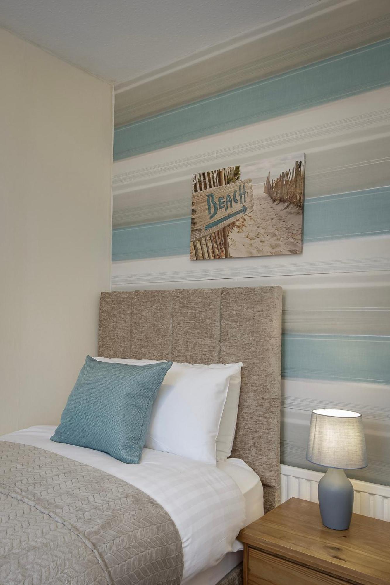 Arnside - Spacious 10-Bedroom Seaside Cottage Blackpool Kültér fotó