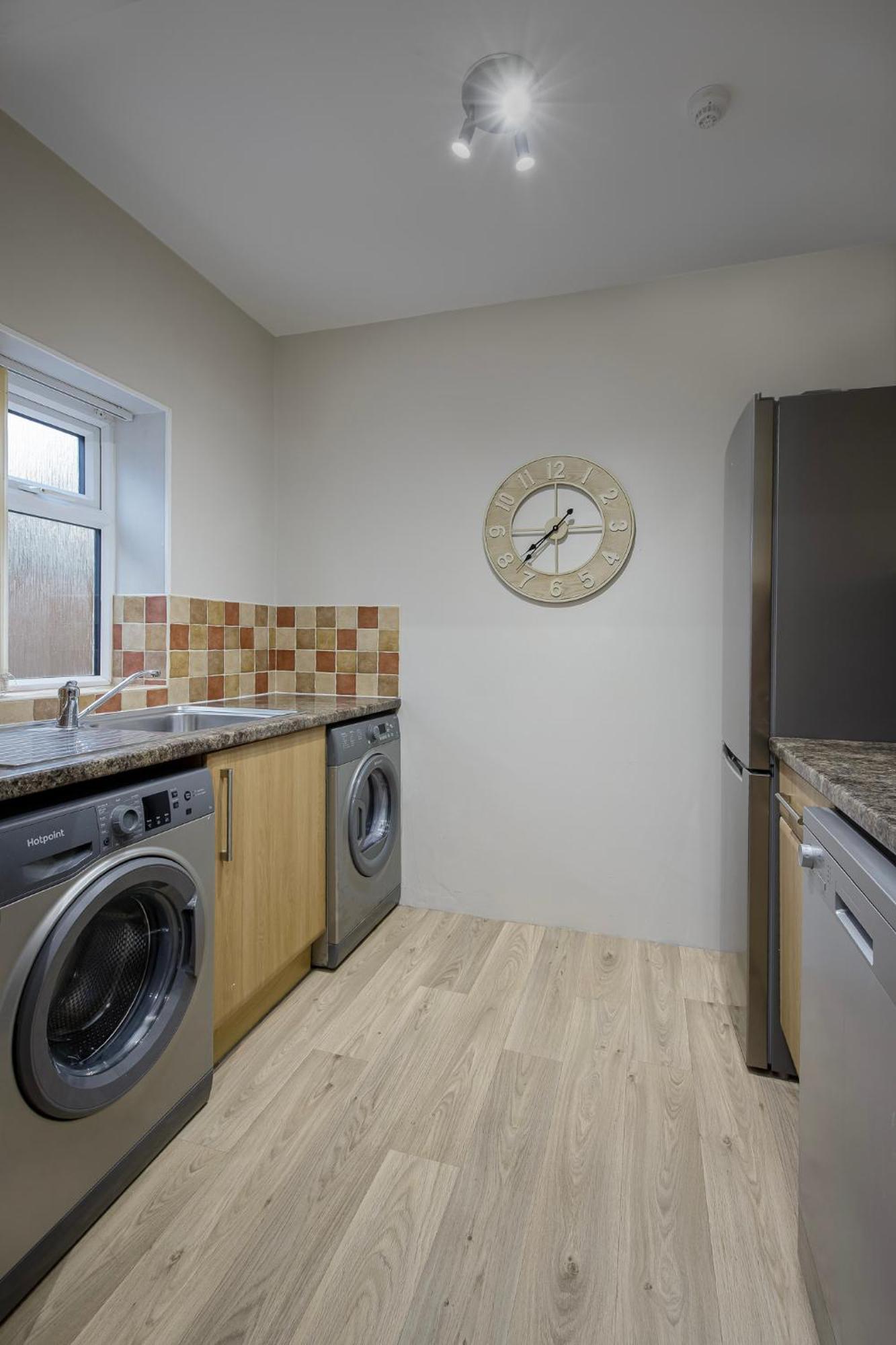 Arnside - Spacious 10-Bedroom Seaside Cottage Blackpool Kültér fotó